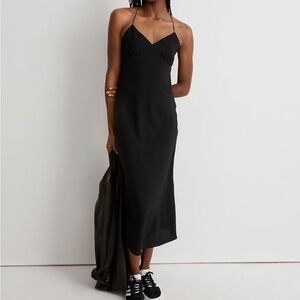 madewell embroidered jardin midi dress The Embroidered Melody Smocked Midi Dress